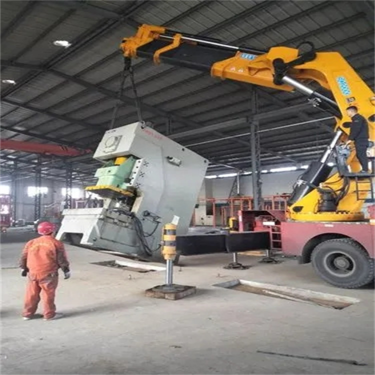 怀宁县80吨折臂吊车出租附近电话