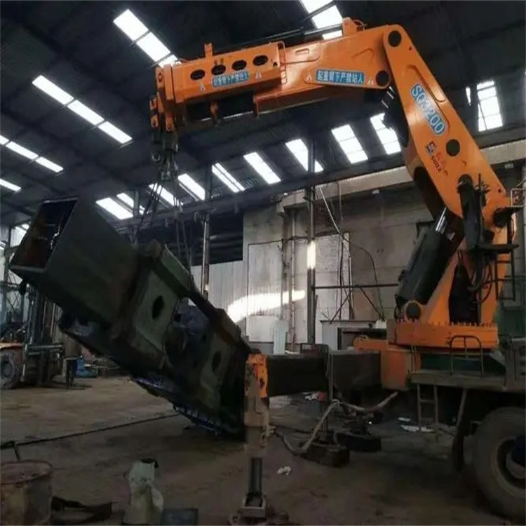 怀宁县130吨折臂吊车出租吊机租赁附近电话